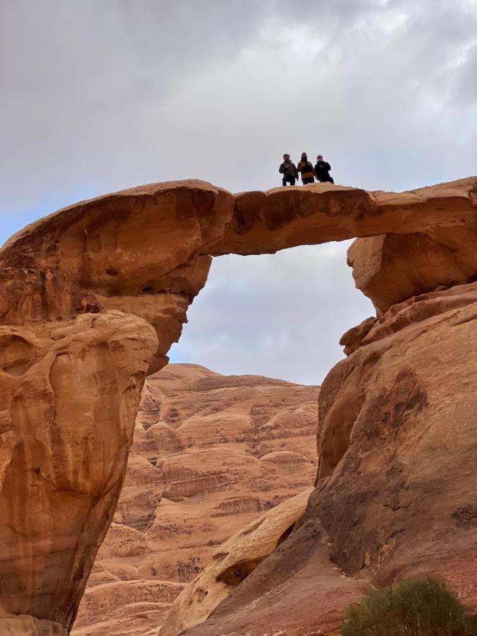 Sand And Stone Camp - Wadi Rum Desert Exterior photo