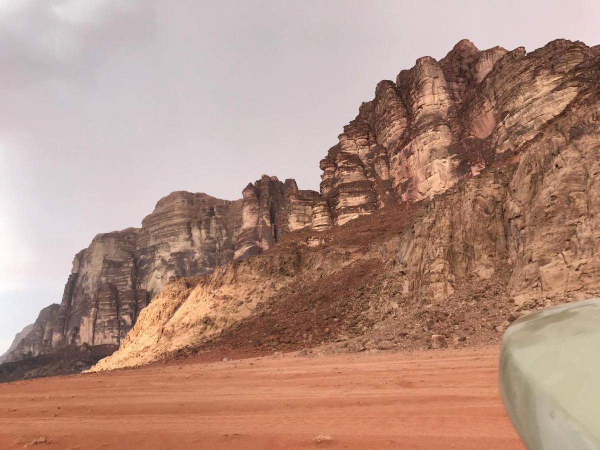 Sand And Stone Camp - Wadi Rum Desert Exterior photo