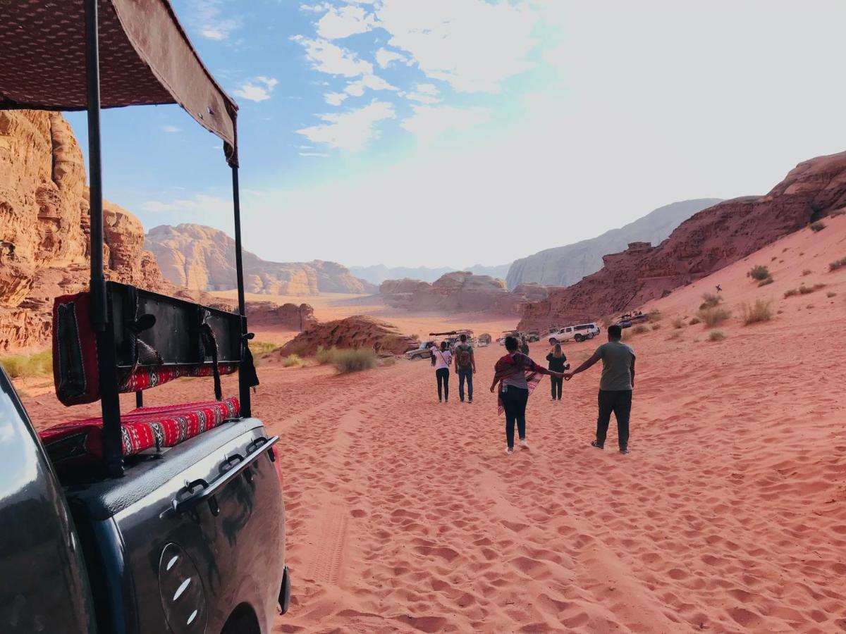 Sand And Stone Camp - Wadi Rum Desert Exterior photo