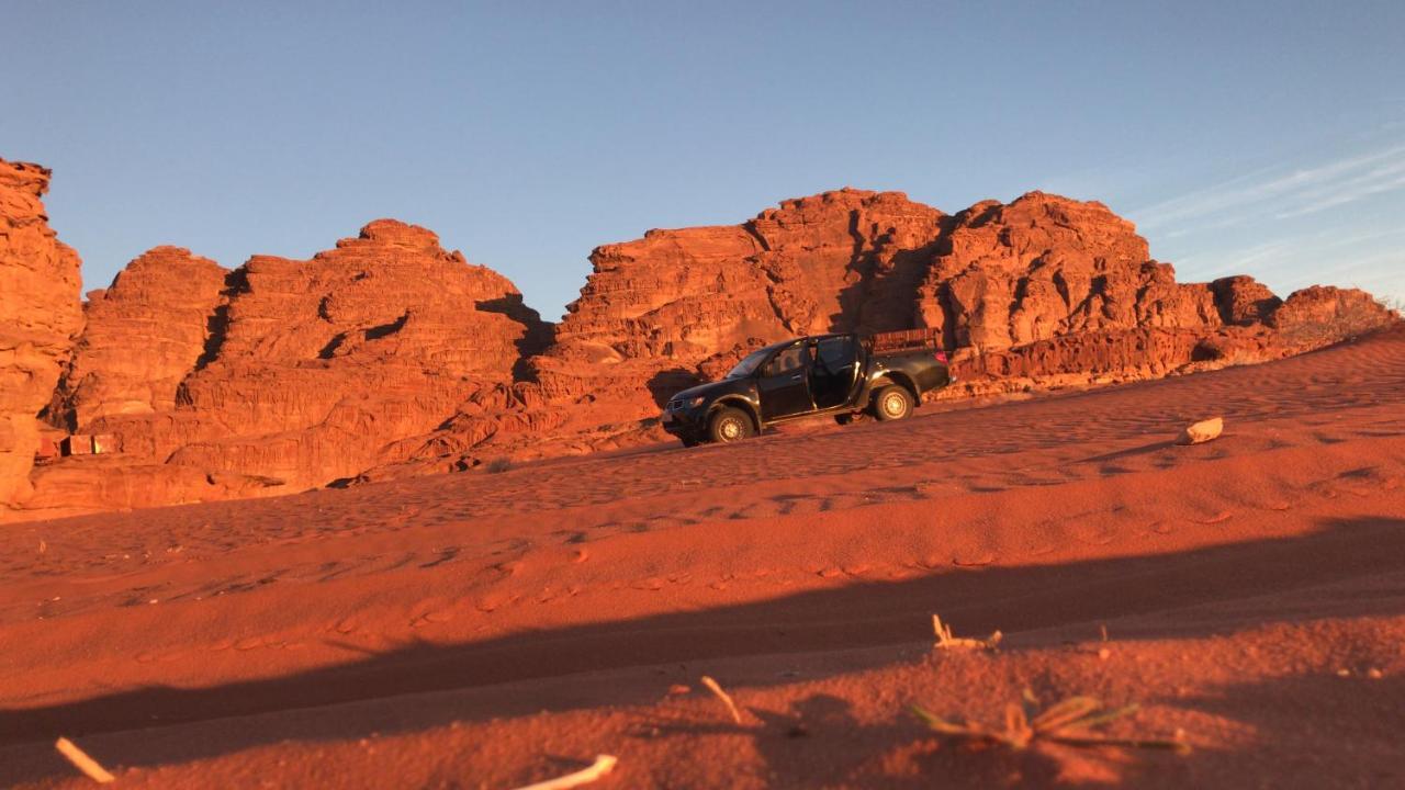 Sand And Stone Camp - Wadi Rum Desert Exterior photo