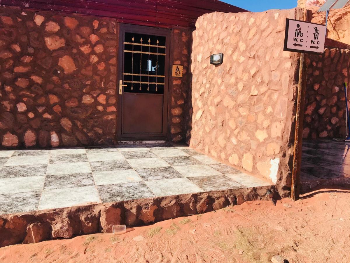 Sand And Stone Camp - Wadi Rum Desert Exterior photo