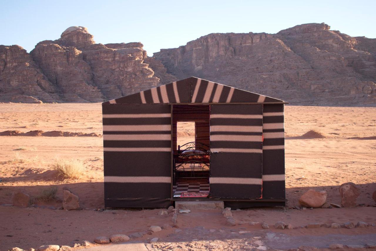 Sand And Stone Camp - Wadi Rum Desert Exterior photo